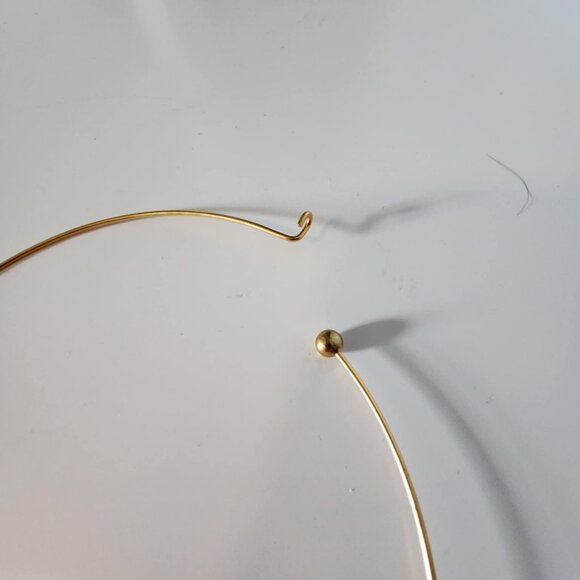 NWT Gold Plated Neck Ring with Holiday Candle Charm - Picture 3 of 4